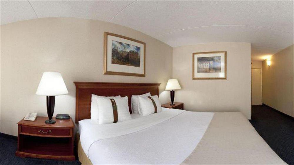 Days Hotel By Wyndham Williamsburg I-64 Esterno foto