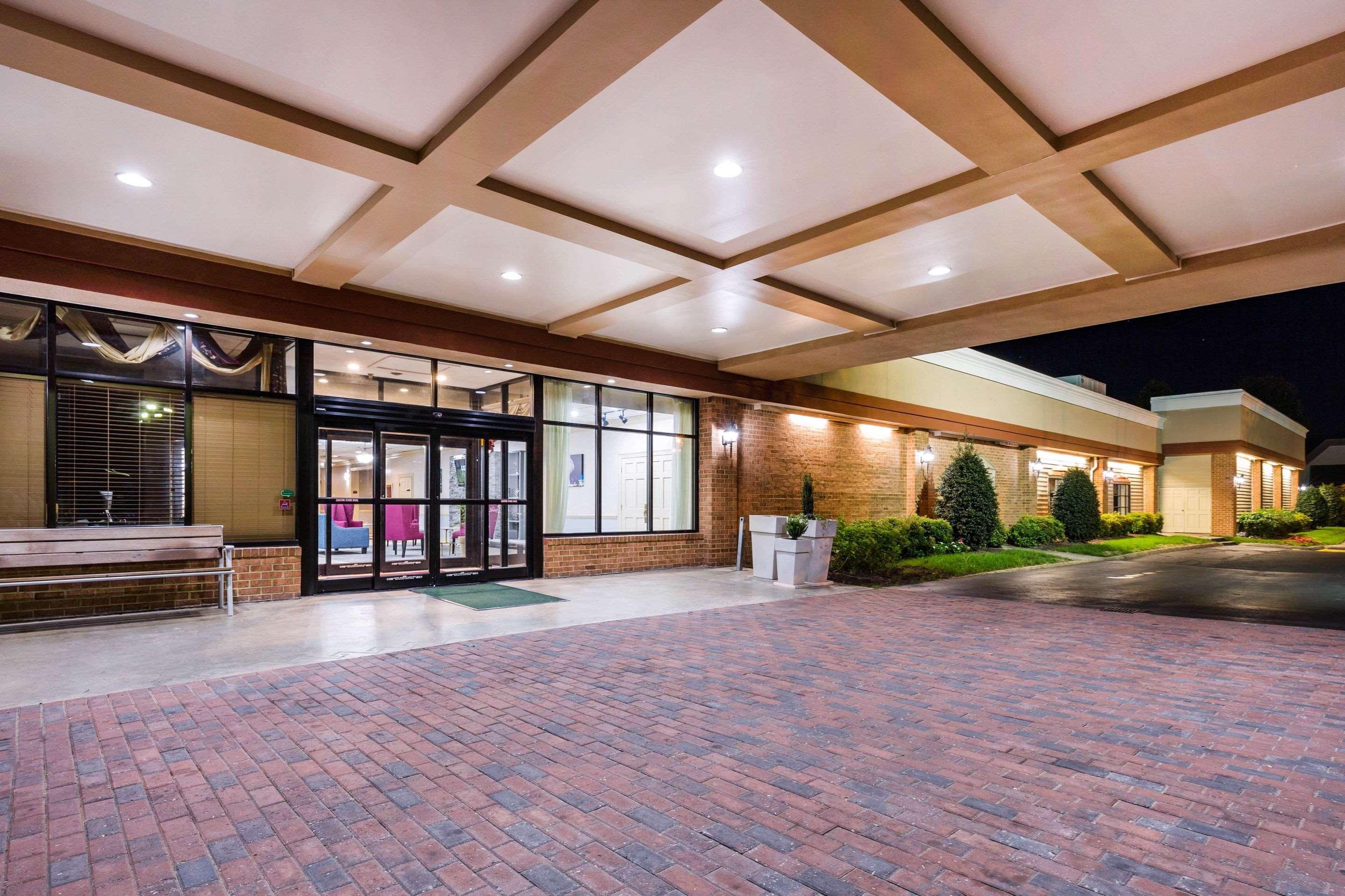 Days Hotel By Wyndham Williamsburg I-64 Esterno foto