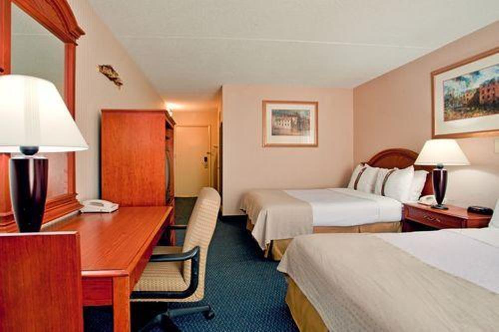 Days Hotel By Wyndham Williamsburg I-64 Esterno foto