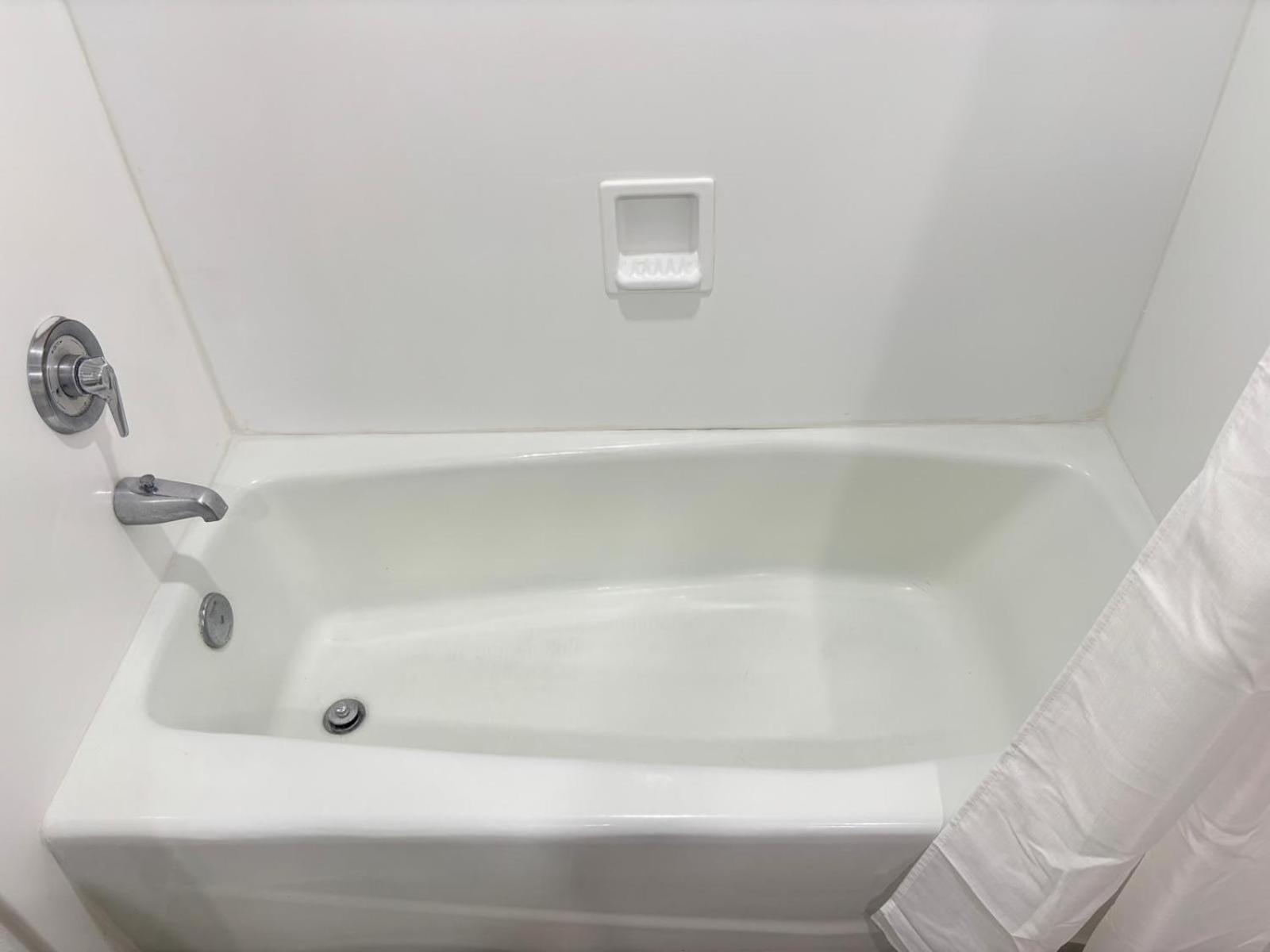 Days Hotel By Wyndham Williamsburg I-64 Esterno foto